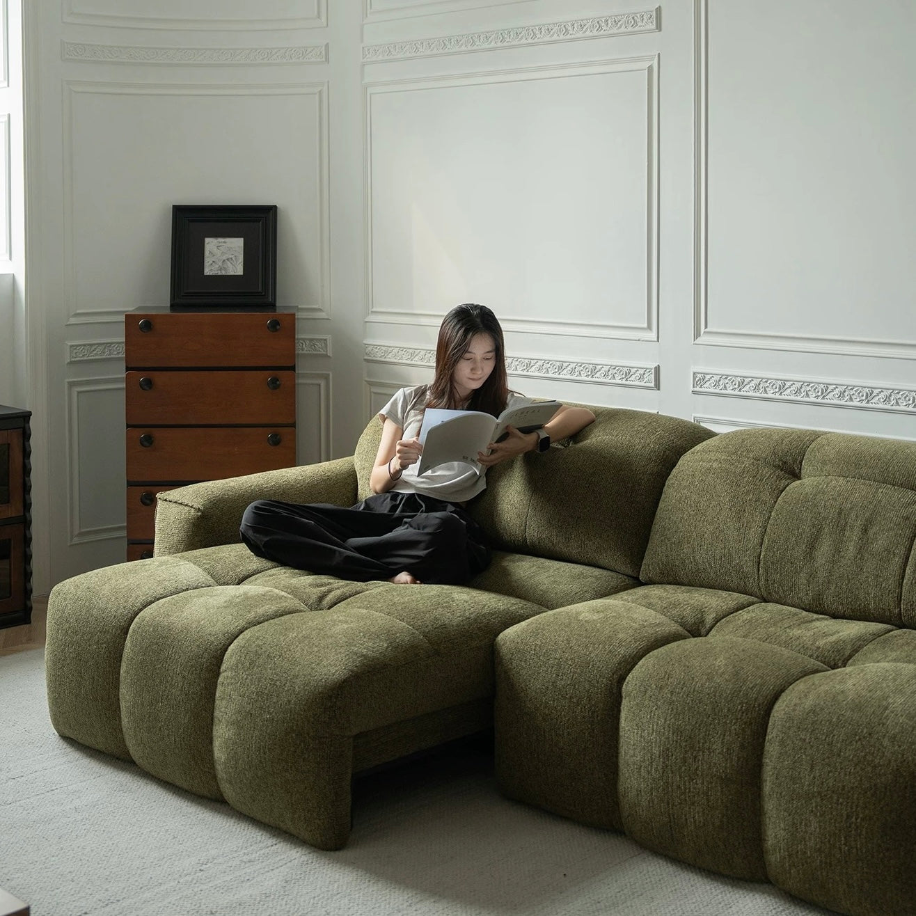 Nara Extendable Sofa