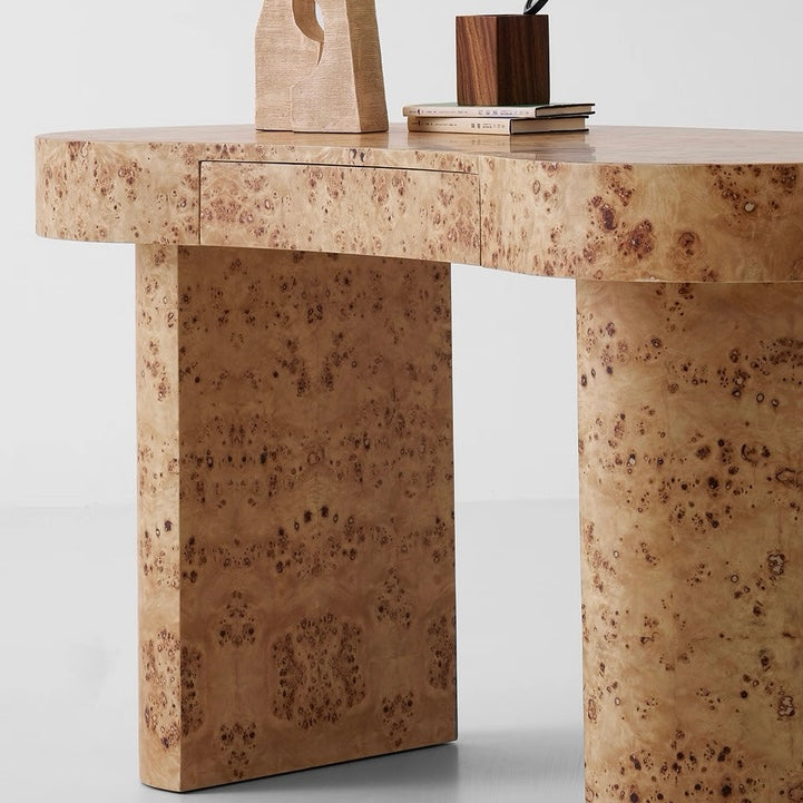 The Gigi Table